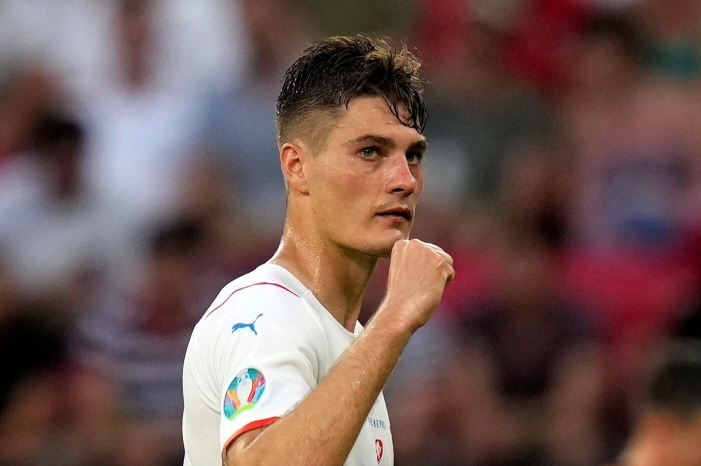 Bàn thắng từ giữa sân của Patrik Schick tại EURO 2024