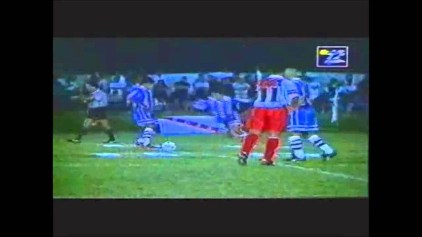 Ricardo Olivera ghi bàn ở ngay giây thứ 2,8