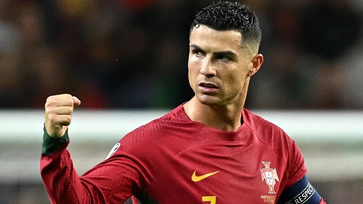 Ronaldo đã ra sân 1.204 trận trong thế kỷ 21.