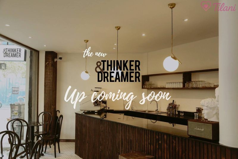 Thinker & Dreamer Coffee mang phong cách Nhật Bản tối giản, phù hợp cho những buổi hẹn kín đáo giữa lòng Sài Gòn.