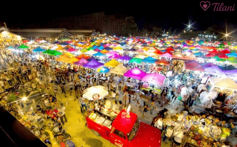 Chợ đêm là địa điểm hẹn hò bình dân nhiều cặp đôi ưa thích