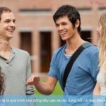 Cách làm quen với người lạ là quá trình chủ động tiếp cận và xây dựng kết nối ban đầu với người chưa quen biết.