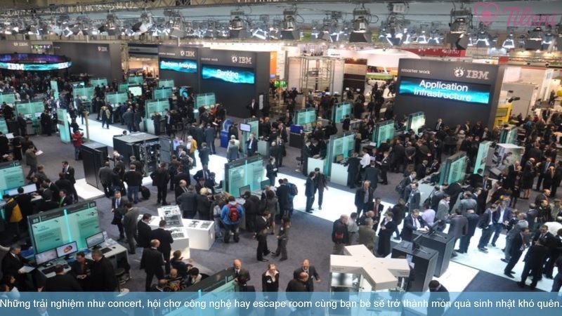 Những trải nghiệm như concert, hội chợ công nghệ hay escape room cùng bạn bè sẽ trở thành món quà sinh nhật khó quên.